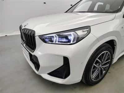 BMW X1 2.0 dA PACK M **AUTO/NAVI/FULL LED/CAMERA** (2023) - Photo 15