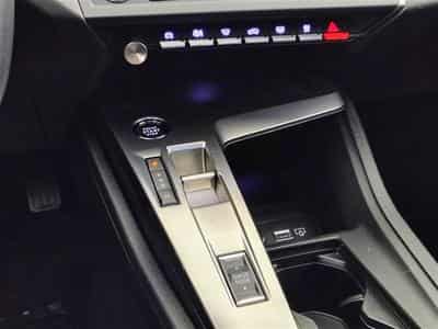 Peugeot 308 1.5 BlueHDi Active Pack EAT8 NAVI / FULL LED / CLIM (2023) - Photo 12