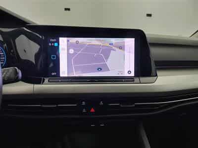 VW Golf 1.0 eTSI Life Business DSG/NAVI/FULL LED/JA16/PDC (2024) - Photo 11