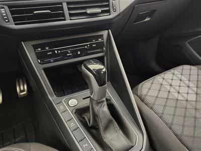 VW Taigo 1.0 TSI 115cv DSG R-Line CARPLAY / FULL LED / CAMERA / JA 18 (2025) - Foto 12