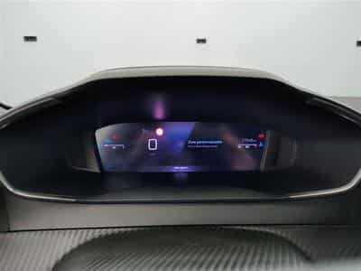 Peugeot 2008 1.2 PureTech Allure CARPLAY / FULL LED / PDC (2025) - Photo 10