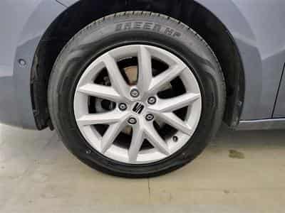 Seat Leon 1.0 eTSI MHEV Move! DSG/NAVI/FULL LED/JA/PDC AV AR (2022) - Foto 6