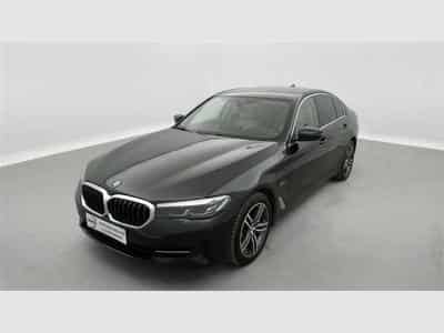 BMW 520 520eA PHEV CUIR/NAVI/FULL LED/JA18/PDC (2021) - Foto 1