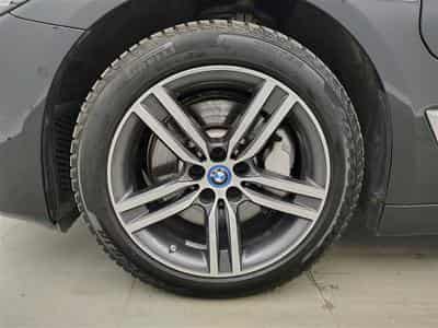 BMW 520 520eA PHEV CUIR/NAVI/FULL LED/JA18/PDC (2021) - Foto 6
