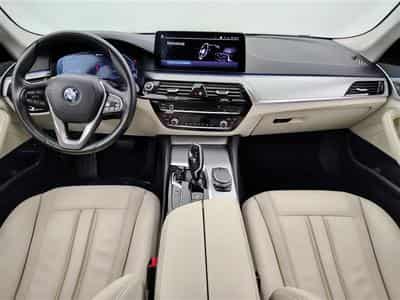 BMW 520 520eA PHEV CUIR/NAVI/FULL LED/JA18/PDC (2021) - Foto 8