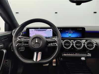 Mercedes A 250 e PHEV AMG Line*NAVI/FULL LED LASER/T.PANO/CAM360/JA19* (2023) - Foto 9