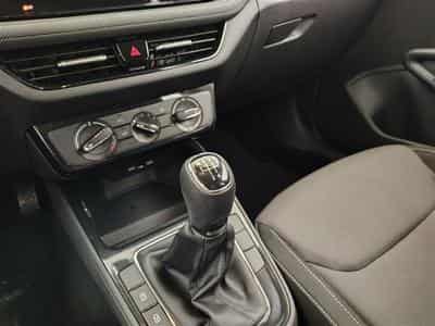 Skoda Fabia 1.0 TSI 95cv Selection CARPLAY / FULL LED / PDC AR / JA 15" (2025) - Photo 12