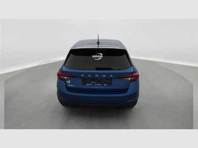 Skoda Fabia 1.0 TSI 95cv Selection CARPLAY / FULL LED / PDC AR / JA 15" (2025) - Photo 5