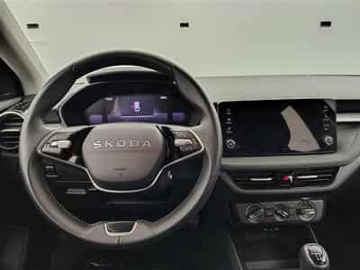 Skoda Fabia 1.0 TSI 95cv Selection CARPLAY / FULL LED / PDC AR / JA 15" (2025) - Photo 9