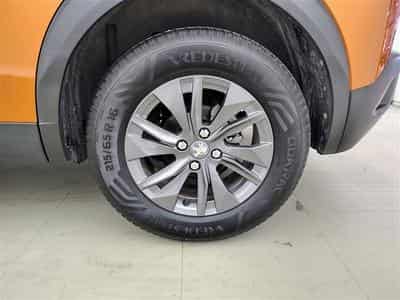 Peugeot 2008 1.2 PureTech Active Pack NAVI/JA/PDC (2023) - Foto 6