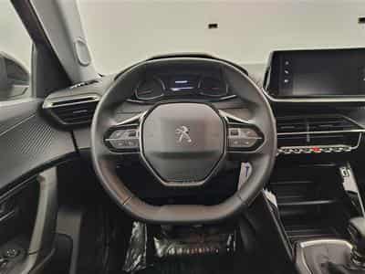 Peugeot 2008 1.2 PureTech Active Pack NAVI/JA/PDC (2023) - Foto 9
