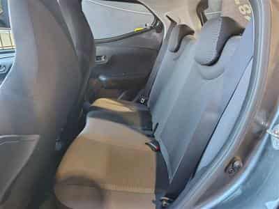 Toyota Aygo 1.0i VVT-i x-play II M/M (2021) - Foto 13