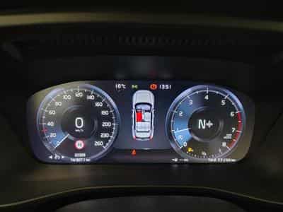 Volvo XC40 1.5 T2 Momentum Core (2022) - Foto 10