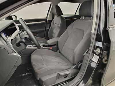 VW Golf 1.0 eTSI 110cv DSG Business NAVI / FULL LED / ALCANTARA (2022) - Foto 7