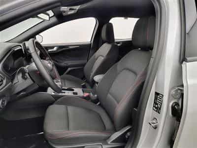 Ford Focus SW 1.5 EcoBlue 115cv PowerShift ST-Line NAVI / FULL LED (2025) - Foto 7
