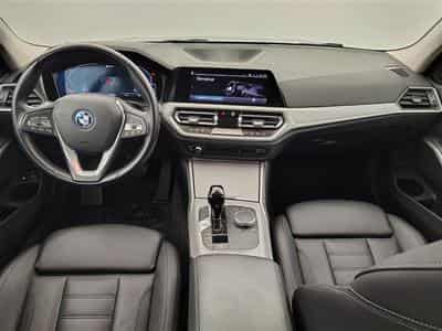 BMW 320 Touring 320eA PHEV Cuir / Navi / Led (2022) - Foto 8