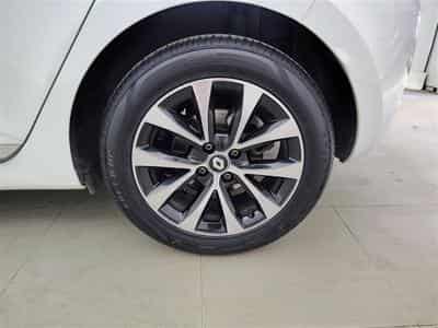 Renault Clio 1.0 TCe Evolution (2023) - Photo 6