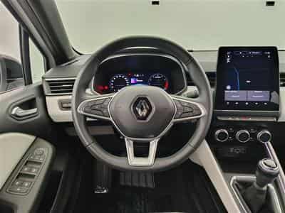 Renault Clio 1.0 TCe Evolution (2023) - Photo 9