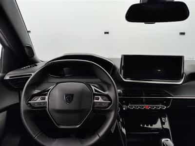 Peugeot 2008 1.2 PureTech Allure NAVI / FULL LED / CARPLAY / S-CUIR (2024) - Photo 8