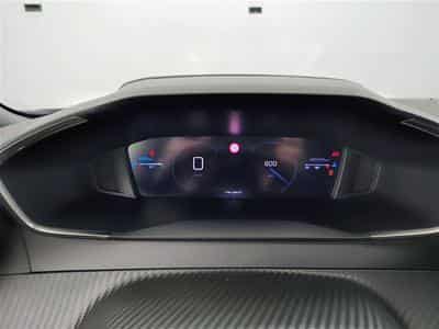 Peugeot 2008 1.2 PureTech Allure NAVI / FULL LED / CARPLAY / S-CUIR (2024) - Photo 9
