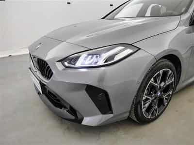 BMW 120 120iA Pack M NAVI / FULL LED / PANO / CAMERA / JA 18" (2025) - Photo 15