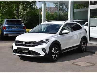 VW Taigo 1.5 TSI Style DSG ACC TRAVEL GPS LANE SIDE PARK ATT RMQ 1°M. (2022) - Foto 2