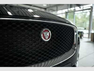 Jaguar F-Pace Prestige AWD *Pano *20Zoll *Navi (2017) - Photo 12