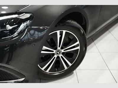 Mercedes E 220 d T Avantgarde *1.Hand *AHK *Navi *MwSt. (2023) - Photo 2