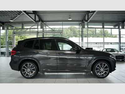 BMW X3 xD 30 i M Sport *1.H *20 *AHK *Pano *H-UP (2020) - Foto 6