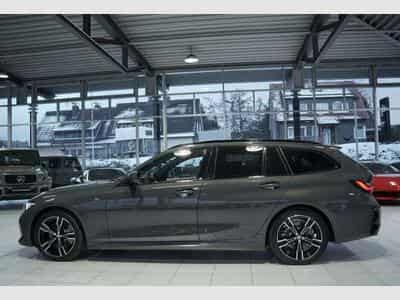 BMW 330 d Touring xDrive M Sport *2.H *Pano*Live*HUD (2024) - Photo 12