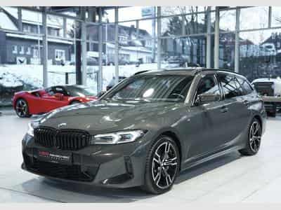 BMW 330 d Touring xDrive M Sport *2.H *Pano*Live*HUD (2024) - Photo 5