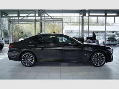 BMW 730 d xD M Sportpaket *20Zoll *H&K *Nappa *H-UP* (2021) - Foto 7