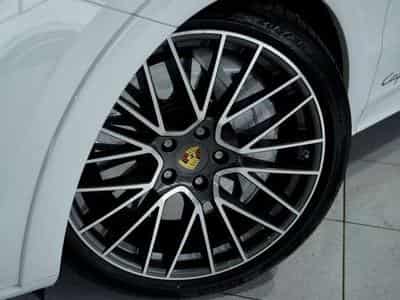 Porsche Cayenne Turbo Sport Design Coupé *Chrono*ACC*22 (2019) - Foto 3