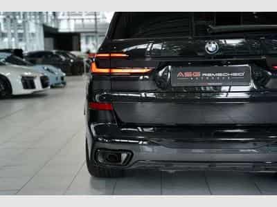 BMW X7 xD 40d M Sport Pro 2H *SkyL*H&K*StandH*Soft-C (2026) - Foto 14