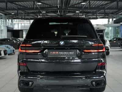 BMW X7 xD 40d M Sport Pro 2H *SkyL*H&K*StandH*Soft-C (2026) - Foto 9