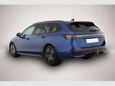 VW Passat (2025) - Photo 3