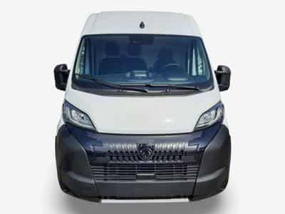 Peugeot Boxer 2.2 BlueHDI  140 L2H2 335 (2026) - Photo 2
