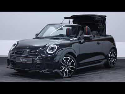 MINI Cooper Convertible JCW Pack Steptronic (2025) - Photo 2