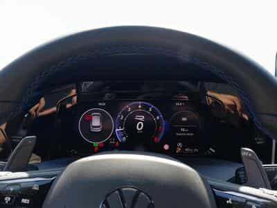VW Golf R (2026) - Foto 15