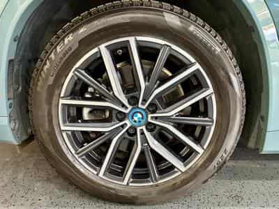BMW iX1 iX1 306cv 67KW/h Auto xDrive30 M-SPORT (2024) - Photo 3