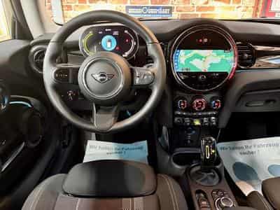 Mini Cooper Cooper SE  32,6KW/h 184cv Navig/SiègCh/ALU16 (2024) - Photo 4