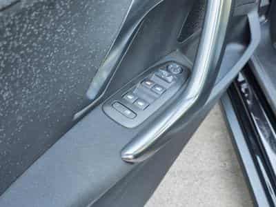 Peugeot 2008 1.6 HDI CARPLAY TOIT PANO SEMI-CUIR GPS BLUETOOTH (2017) - Foto 12