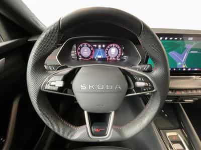 Skoda Octavia RS+DSG+AHK+LED+Navi+Side-Ass. (2025) - Foto 10