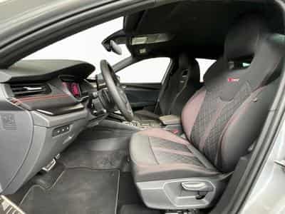Skoda Octavia Rs+DSG+Led+Navi+AHK+sideAssist (2025) - Photo 9