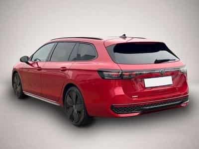 VW Passat (2024) - Photo 3