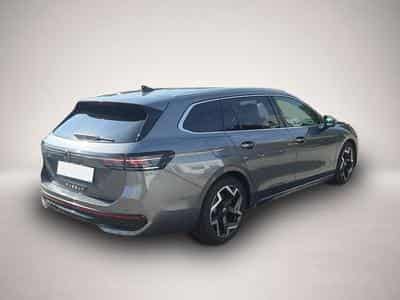 VW Passat (2025) - Photo 4