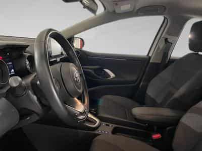 Toyota Yaris 1.5 HYBRID (2023) - Foto 4