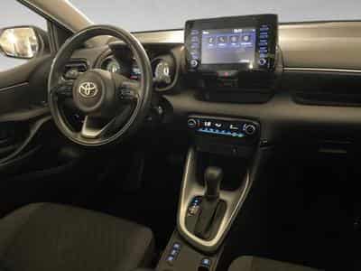 Toyota Yaris 1.5 HYBRID (2023) - Foto 7
