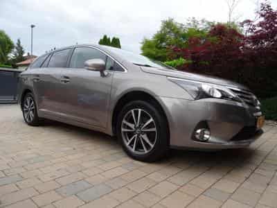 Toyota Avensis 1.8 AUTOMATIQUE (2014) - Photo 2