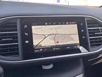 PEUGEOT 308 1.5 BlueHDi 130ch S&S Active (2021) - Photo 5